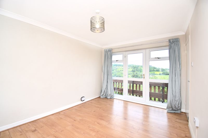 Bedroom- click for photo gallery